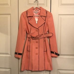 New York & Company trench coat/raincoat
